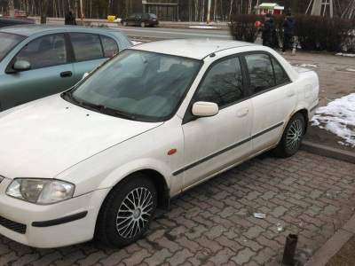 Mazda 323 1999 m. Sedanas Automobilis.lt