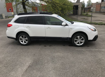 Subaru OUTBACK 2013 m Universalas Automobilis lt